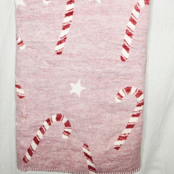 Docofil Christmas Candy Cane & Star Throw Blanket 51" X 67" Pink & Red - Picture 6 of 7